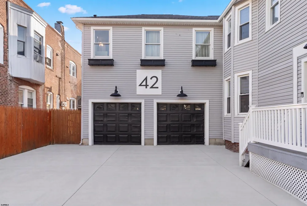 42 S Dover Ave Lower Chelsea, NJ 08401