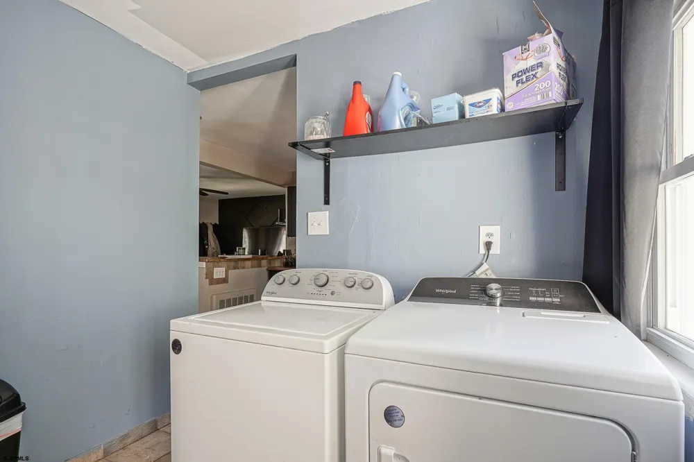 317 Pine Street Absecon, NJ 08201