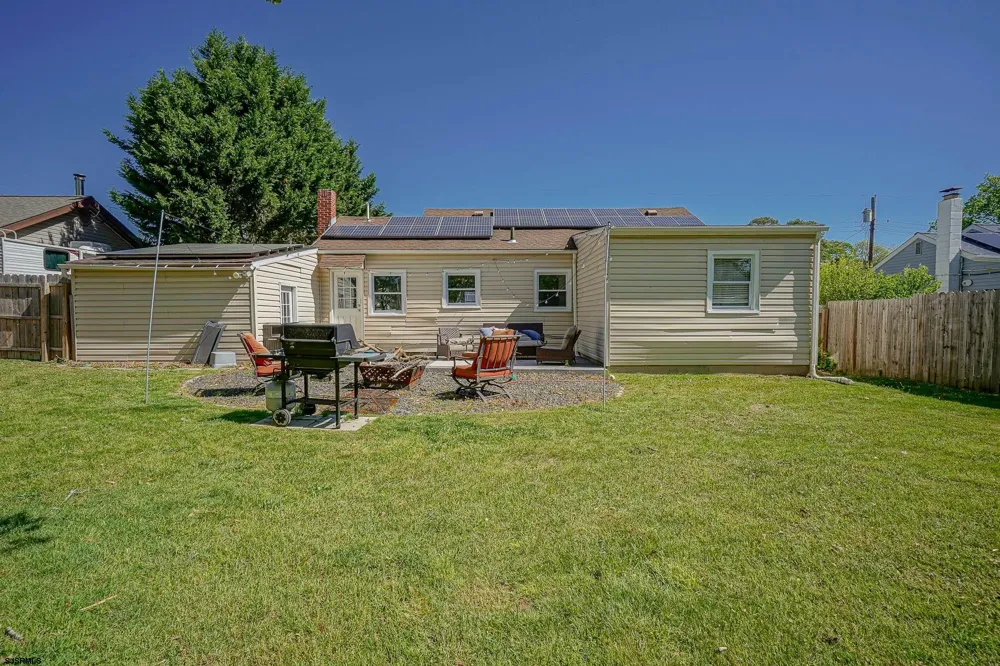 317 Pine Street Absecon, NJ 08201