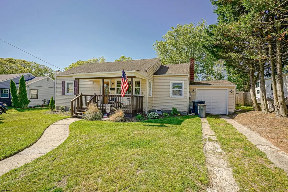 317 Pine Street Absecon, NJ 08201