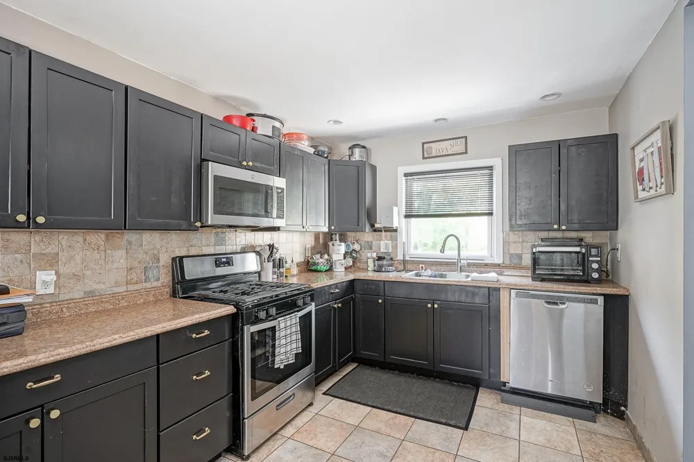 317 Pine Street Absecon, NJ 08201