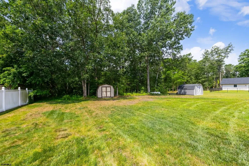 75 LAKESHORE Dr Hammonton, NJ 08037