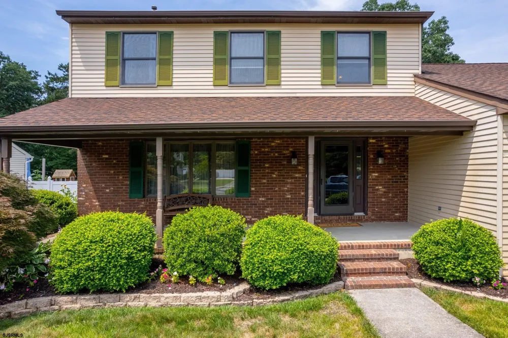 75 LAKESHORE Dr Hammonton, NJ 08037