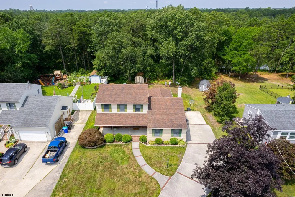 75 LAKESHORE Dr Hammonton, NJ 08037