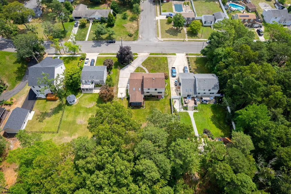 75 LAKESHORE Dr Hammonton, NJ 08037