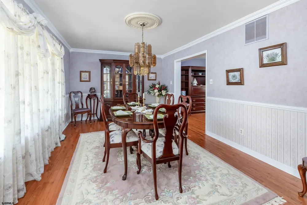 75 LAKESHORE Dr Hammonton, NJ 08037