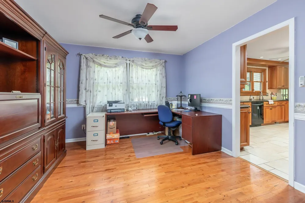 75 LAKESHORE Dr Hammonton, NJ 08037