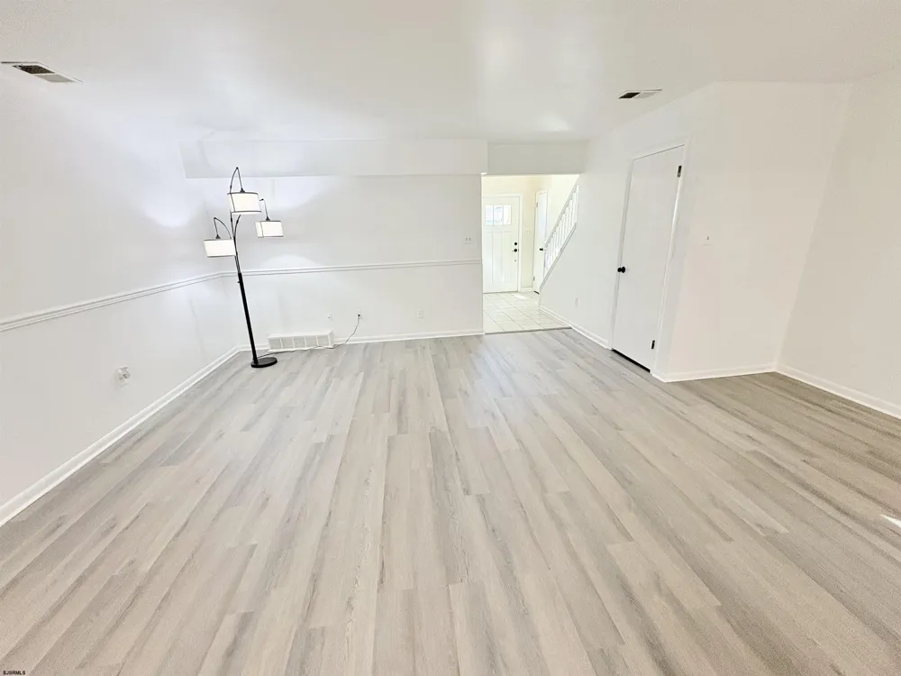 7-A Cedar Hollow Linwood, NJ 08221