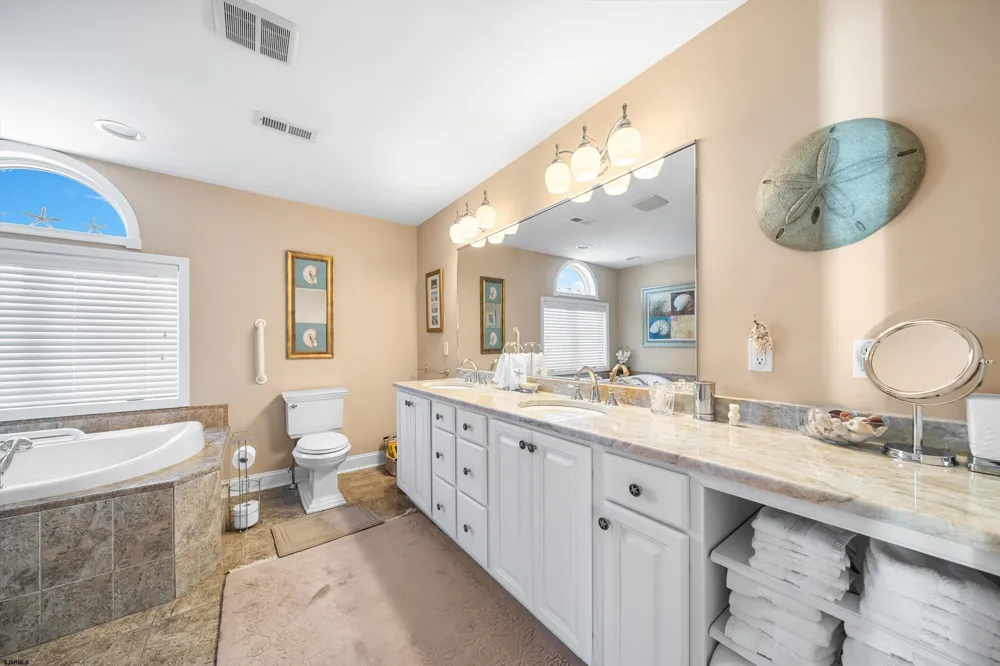5 Delaware Ave Villas, NJ 08251