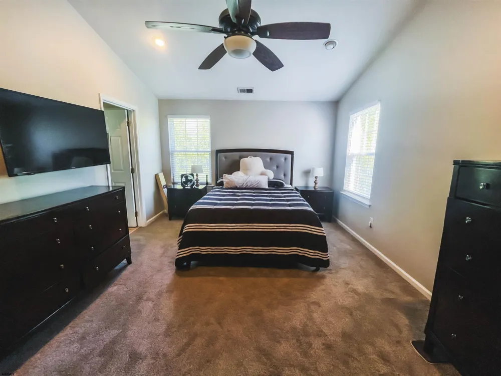 40 Meadow Cir Hamilton Township, NJ 08330