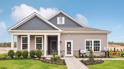 221 Huntington Dr