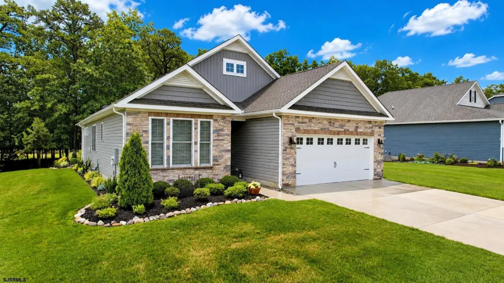 138 Laquinta Drive Egg Harbor Township, NJ 08234