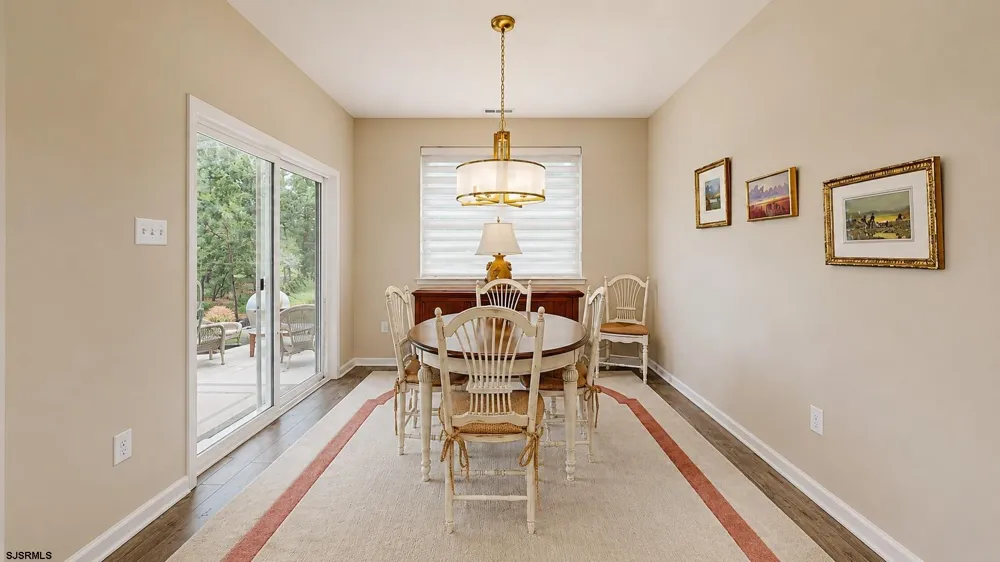 138 Laquinta Drive Egg Harbor Township, NJ 08234