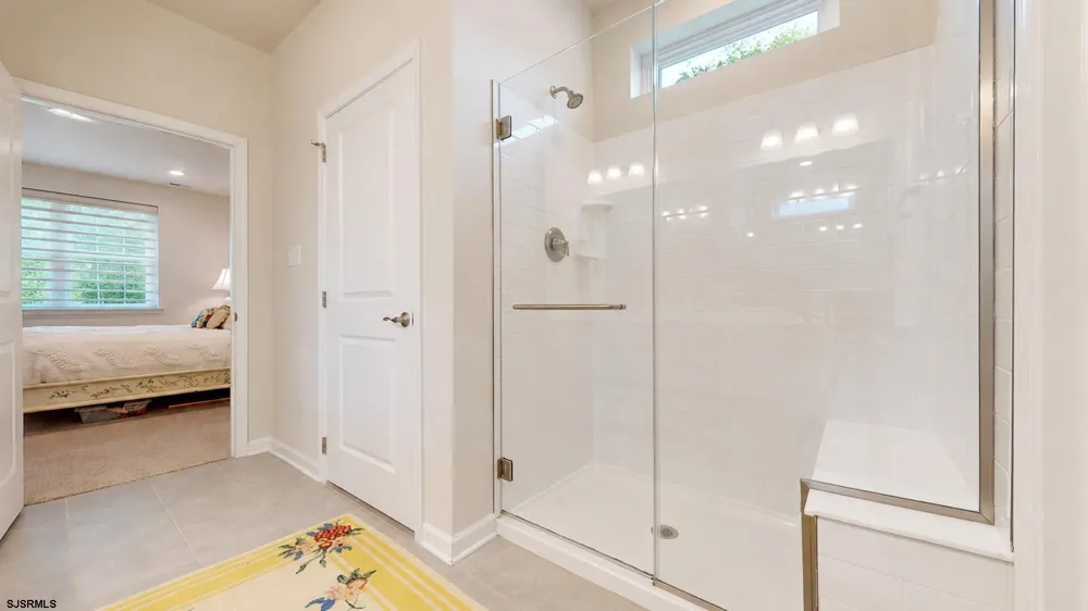 138 Laquinta Drive Egg Harbor Township, NJ 08234