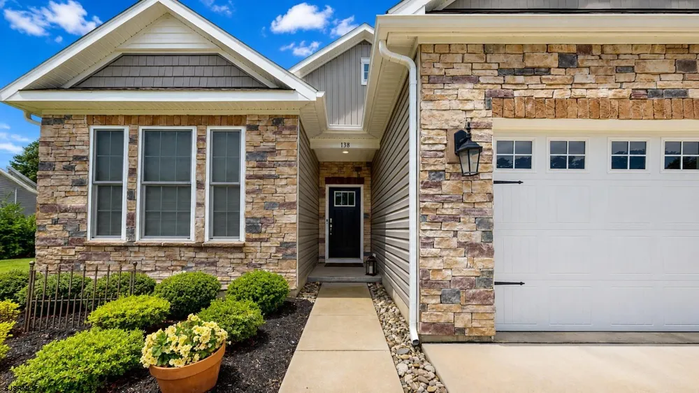 138 Laquinta Drive Egg Harbor Township, NJ 08234