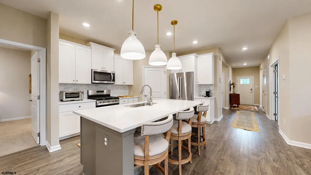 138 Laquinta Drive Egg Harbor Township, NJ 08234
