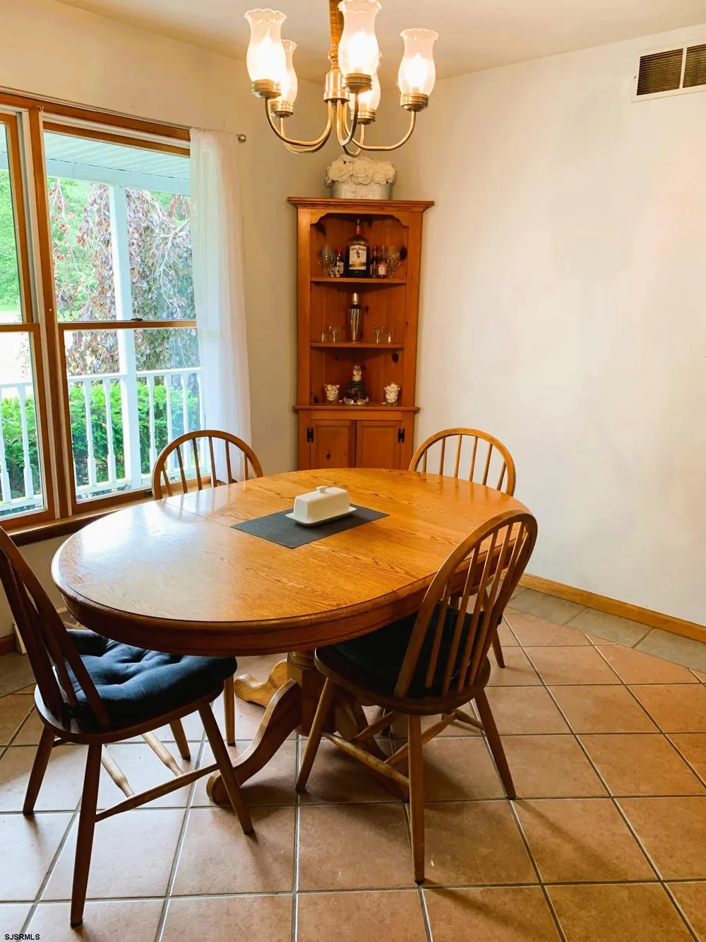 29 Birdsall Dr Upper Deerfield Township, NJ 08302