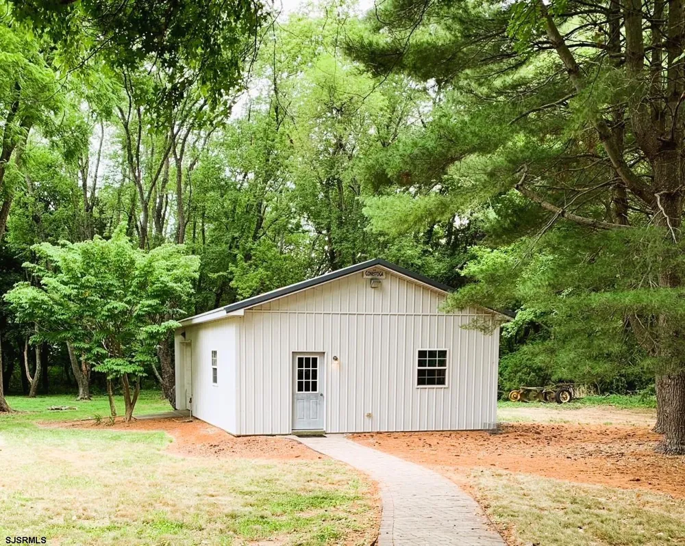 29 Birdsall Dr Upper Deerfield Township, NJ 08302