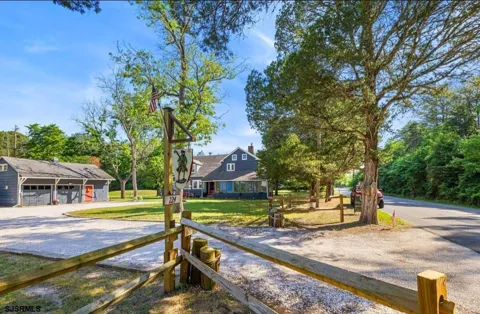 224 Riverside Dr