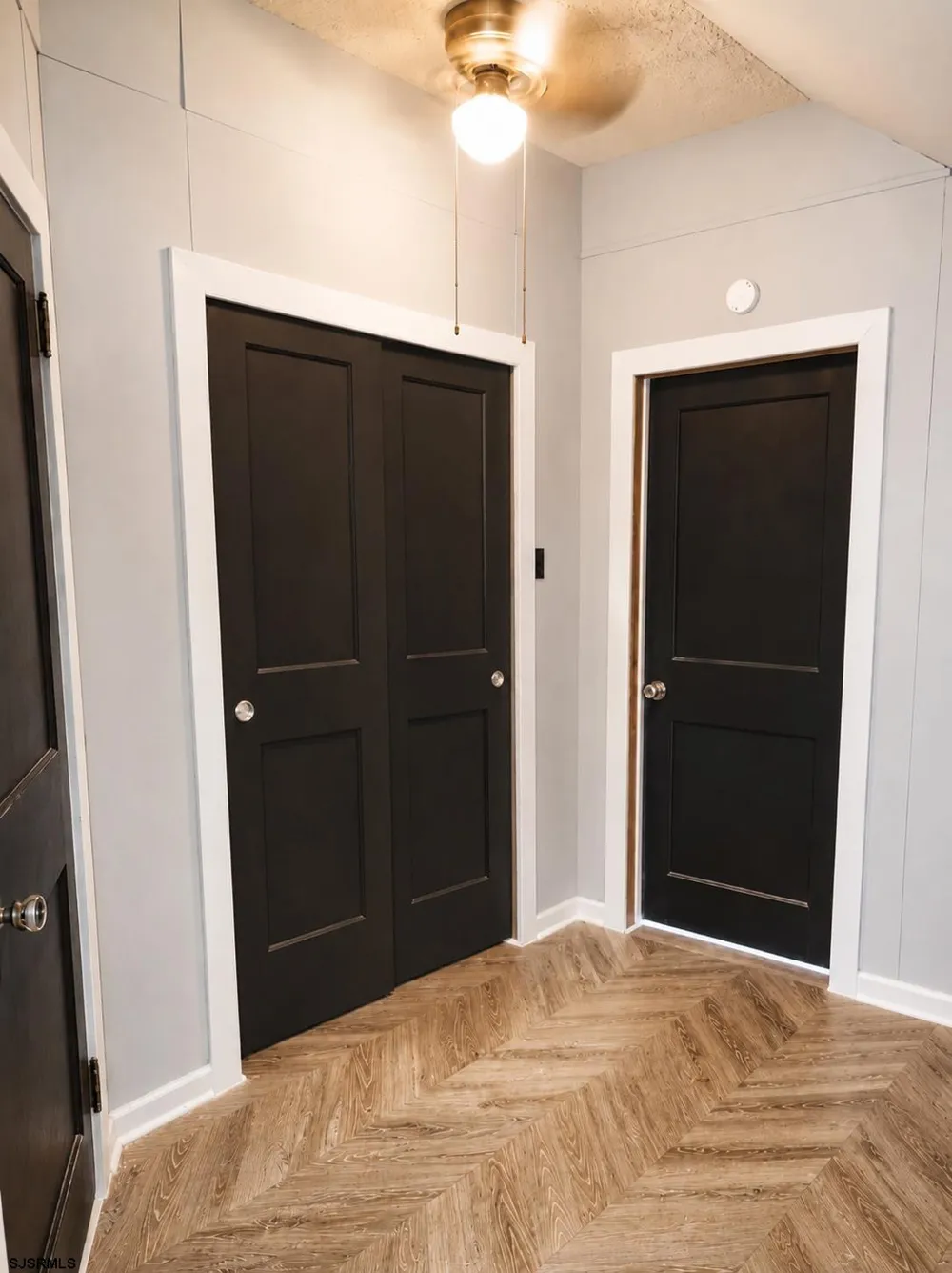 34 Northfield Ave Northfield, NJ 08225