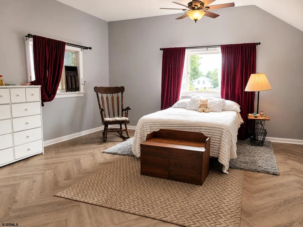 34 Northfield Ave Northfield, NJ 08225