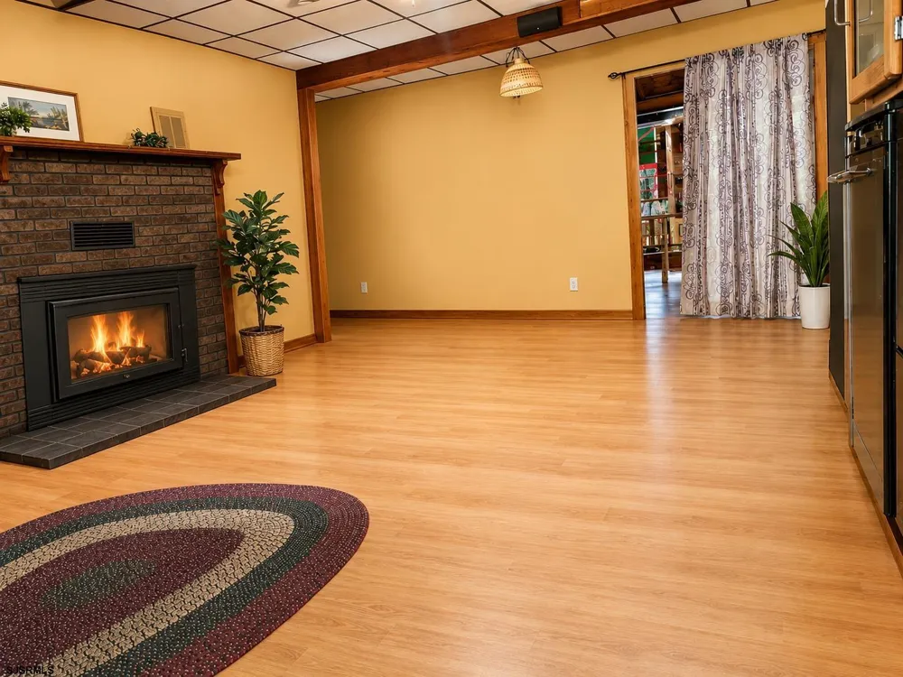 34 Northfield Ave Northfield, NJ 08225