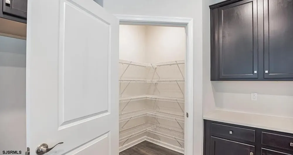 216 Huntington Dr Egg Harbor Township, NJ 08234