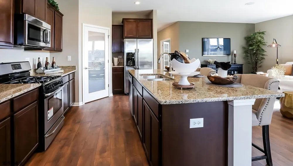 216 Huntington Dr Egg Harbor Township, NJ 08234
