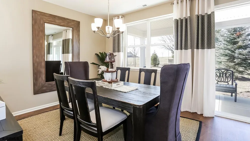 216 Huntington Dr Egg Harbor Township, NJ 08234