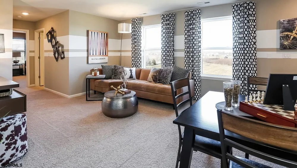 216 Huntington Dr Egg Harbor Township, NJ 08234