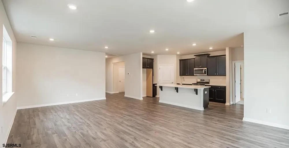 216 Huntington Dr Egg Harbor Township, NJ 08234