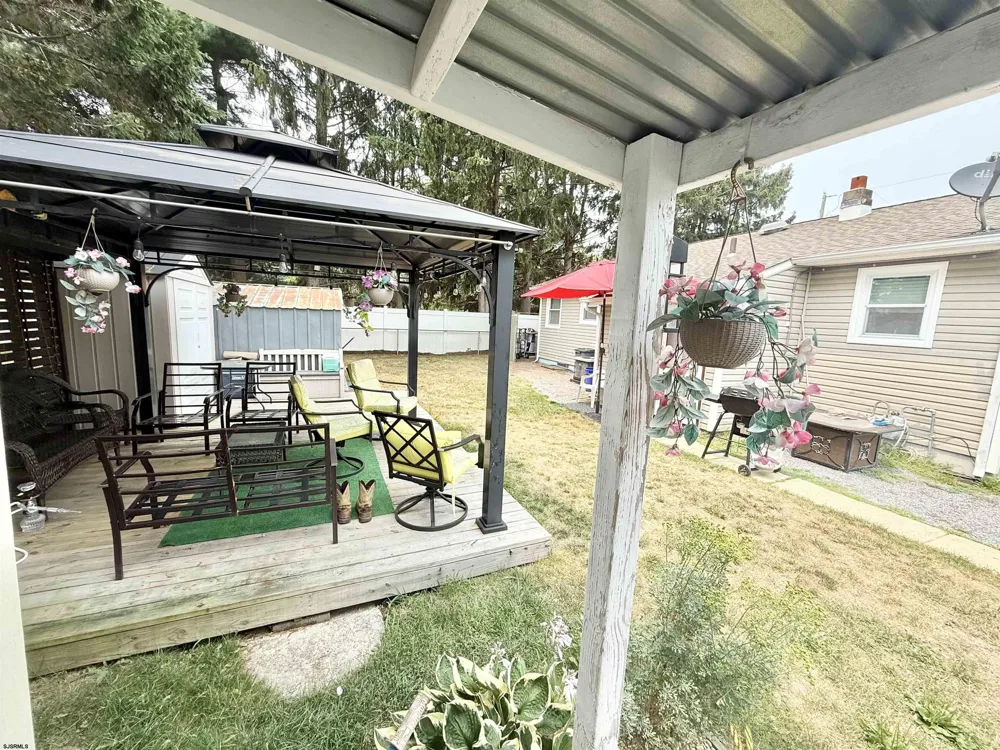 605 Shaw Ave Pleasantville, NJ 08232