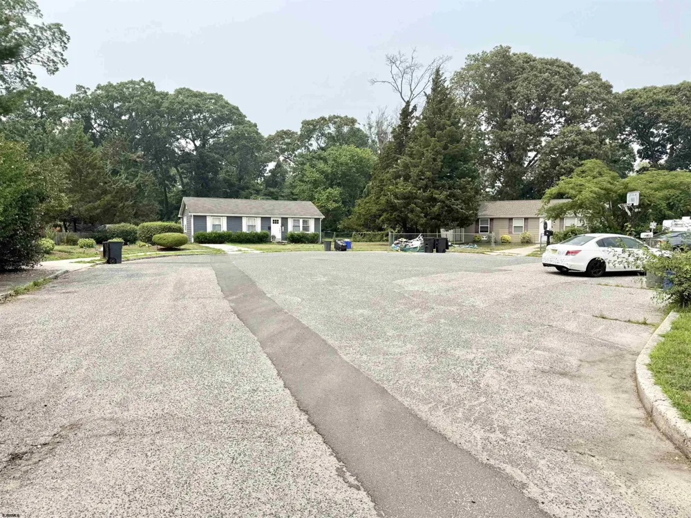 605 Shaw Ave Pleasantville, NJ 08232