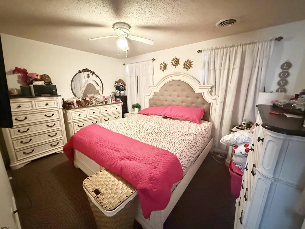 605 Shaw Ave Pleasantville, NJ 08232