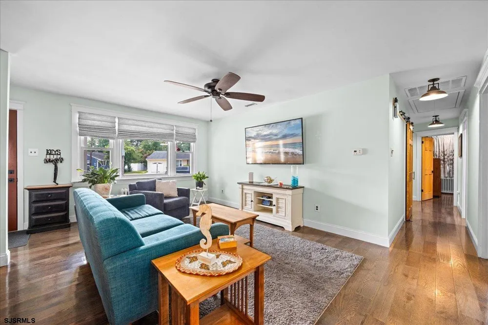 26 Northview Dr Dr Somers Point, NJ 08244