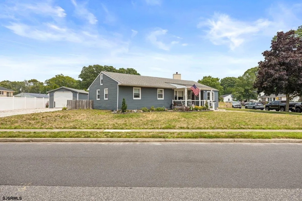 26 Northview Dr Dr Somers Point, NJ 08244