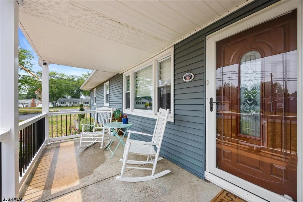 26 Northview Dr Dr Somers Point, NJ 08244