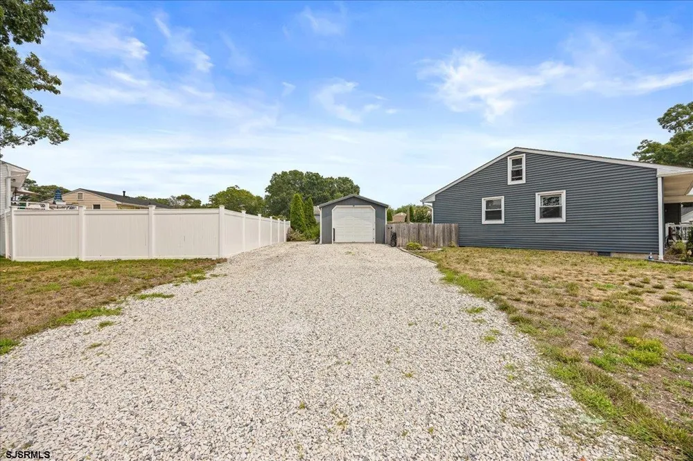 26 Northview Dr Dr Somers Point, NJ 08244