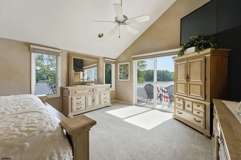 5344 River Dr Hammonton, NJ 08037