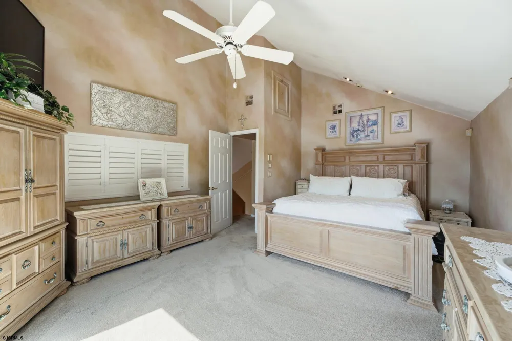 5344 River Dr Hammonton, NJ 08037