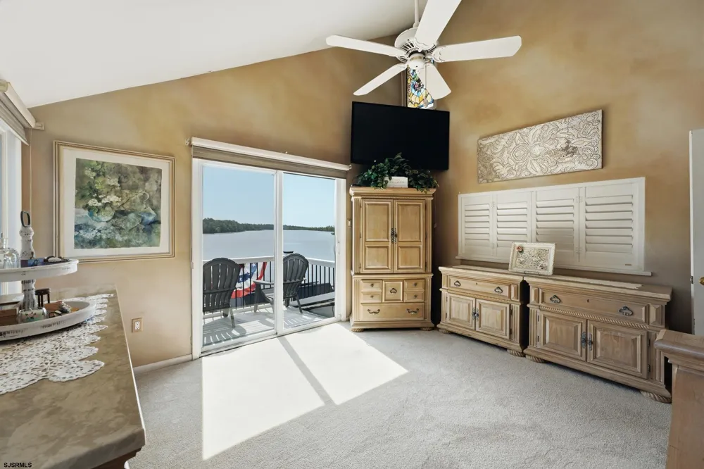 5344 River Dr Hammonton, NJ 08037