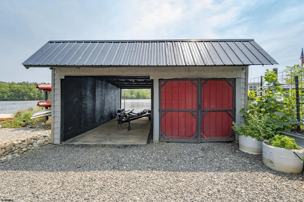 5344 River Dr Hammonton, NJ 08037