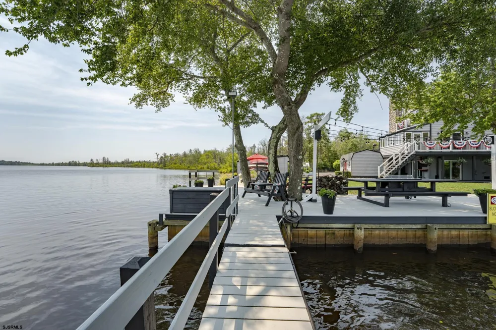 5344 River Dr Hammonton, NJ 08037
