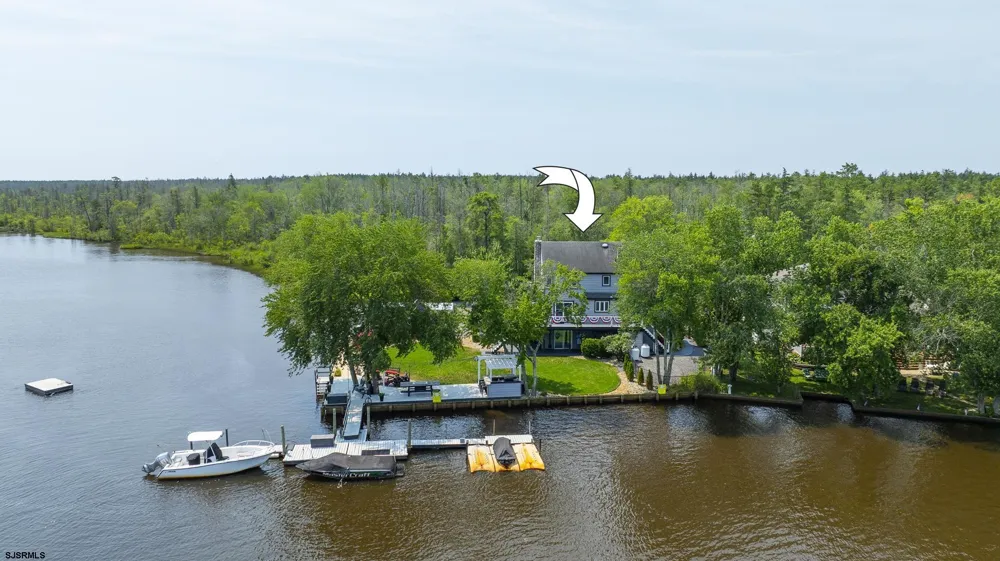 5344 River Dr Hammonton, NJ 08037