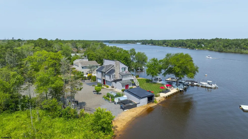 5344 River Dr Hammonton, NJ 08037