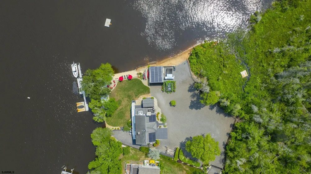 5344 River Dr Hammonton, NJ 08037