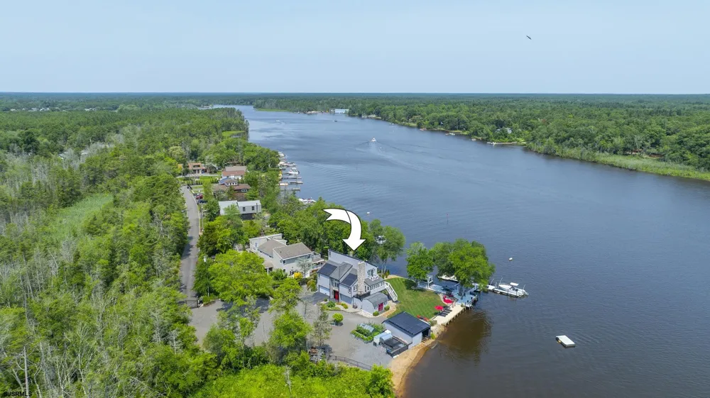 5344 River Dr Hammonton, NJ 08037