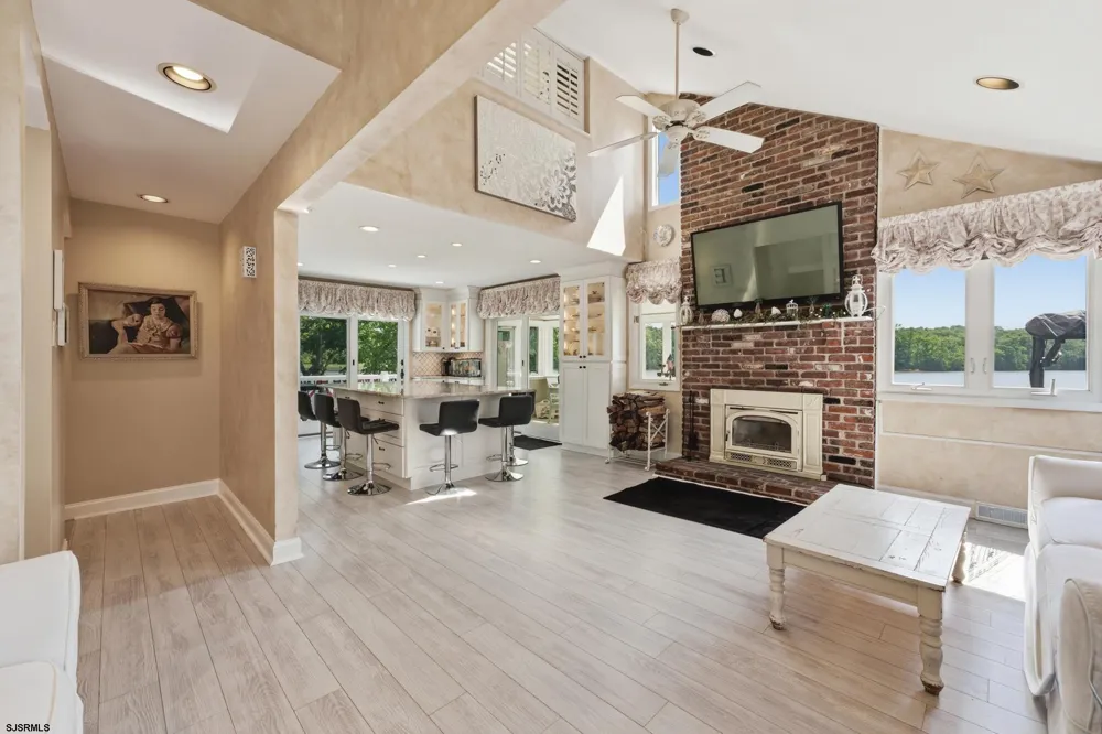 5344 River Dr Hammonton, NJ 08037