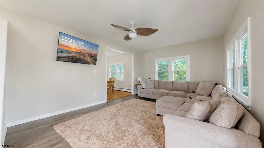 516 Pennsylvania Ave Somers Point, NJ 08244