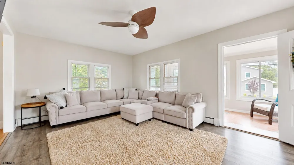 516 Pennsylvania Ave Somers Point, NJ 08244